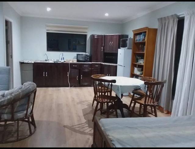 1 BEDROOM PROPERTY TO RENT IN DANA BAY
